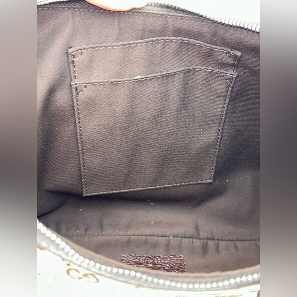 (SOLD) Gucci Brown Monogram Canvas Hobo Messenger Cross-Body Bag - Picture 14 of 16